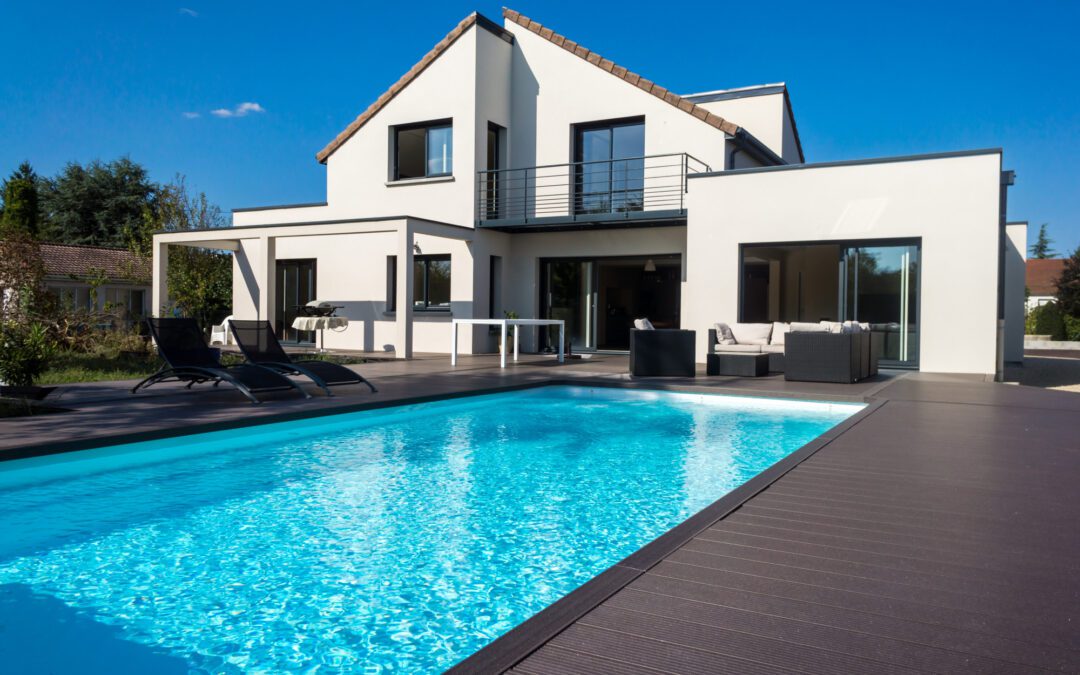 The Benefits of Using Polyurea Pool Deck Coating